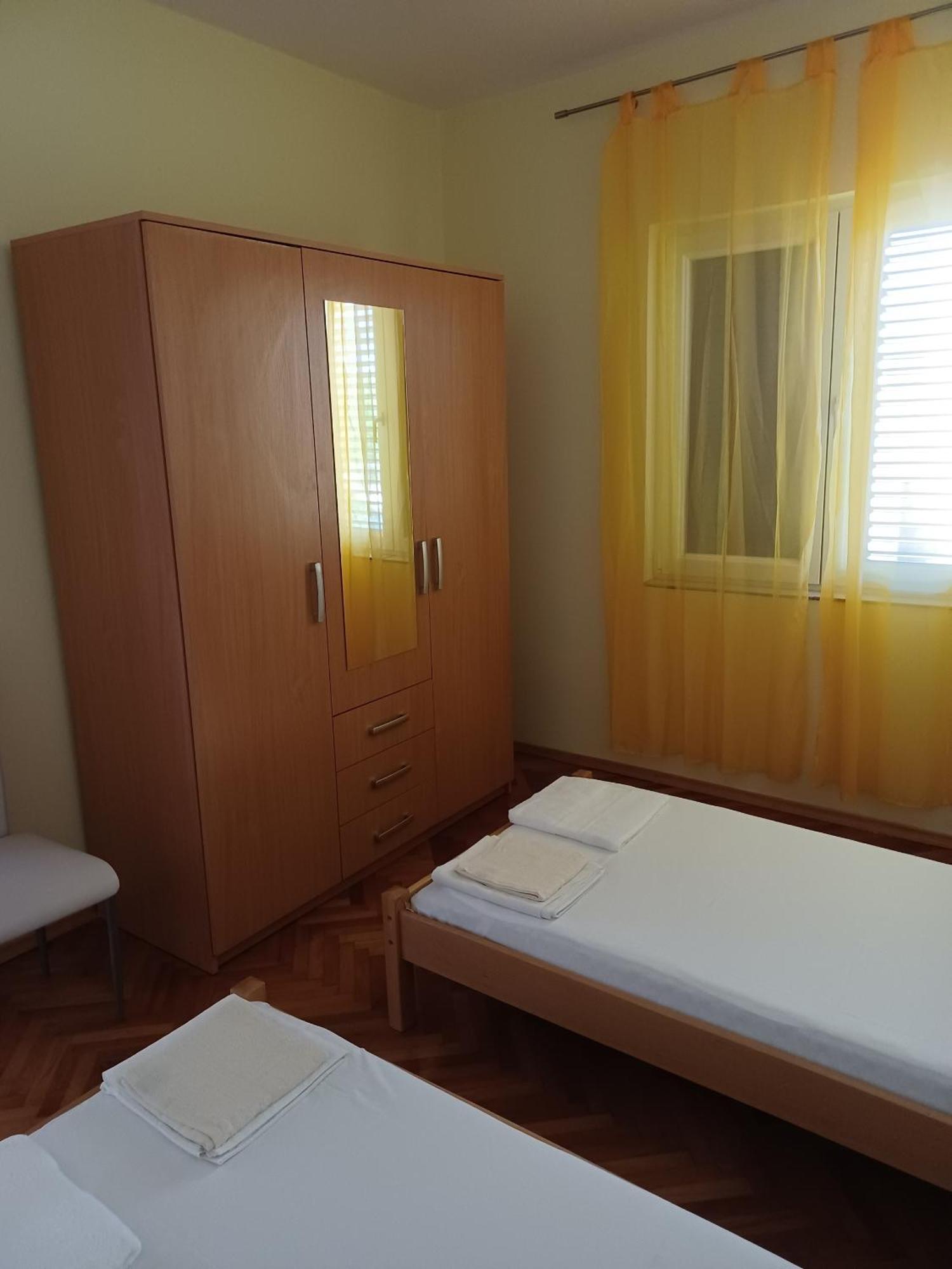 Apartments With A Parking Space Pag - 6325 Pag Town Room photo